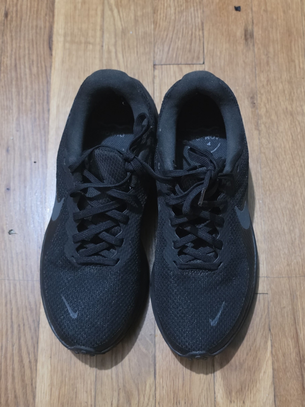 Women's Black Nike Running Sneakers - Unbranded